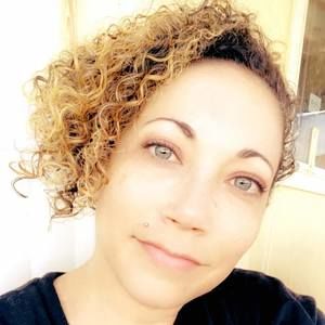 Meet your Posher, Nadia